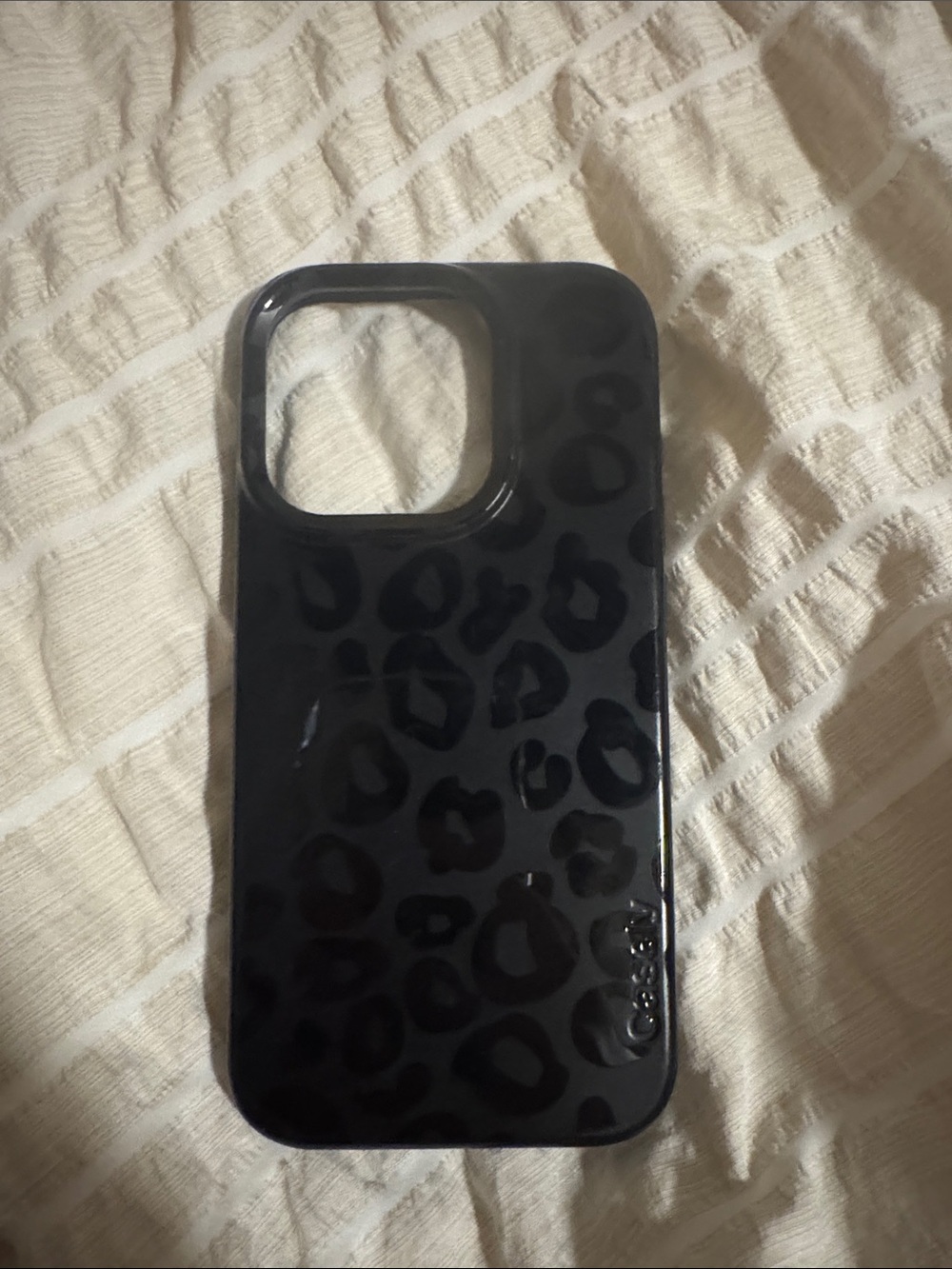 iPhone 15 Pro Casely Black Leopard Pattern Phone Case
